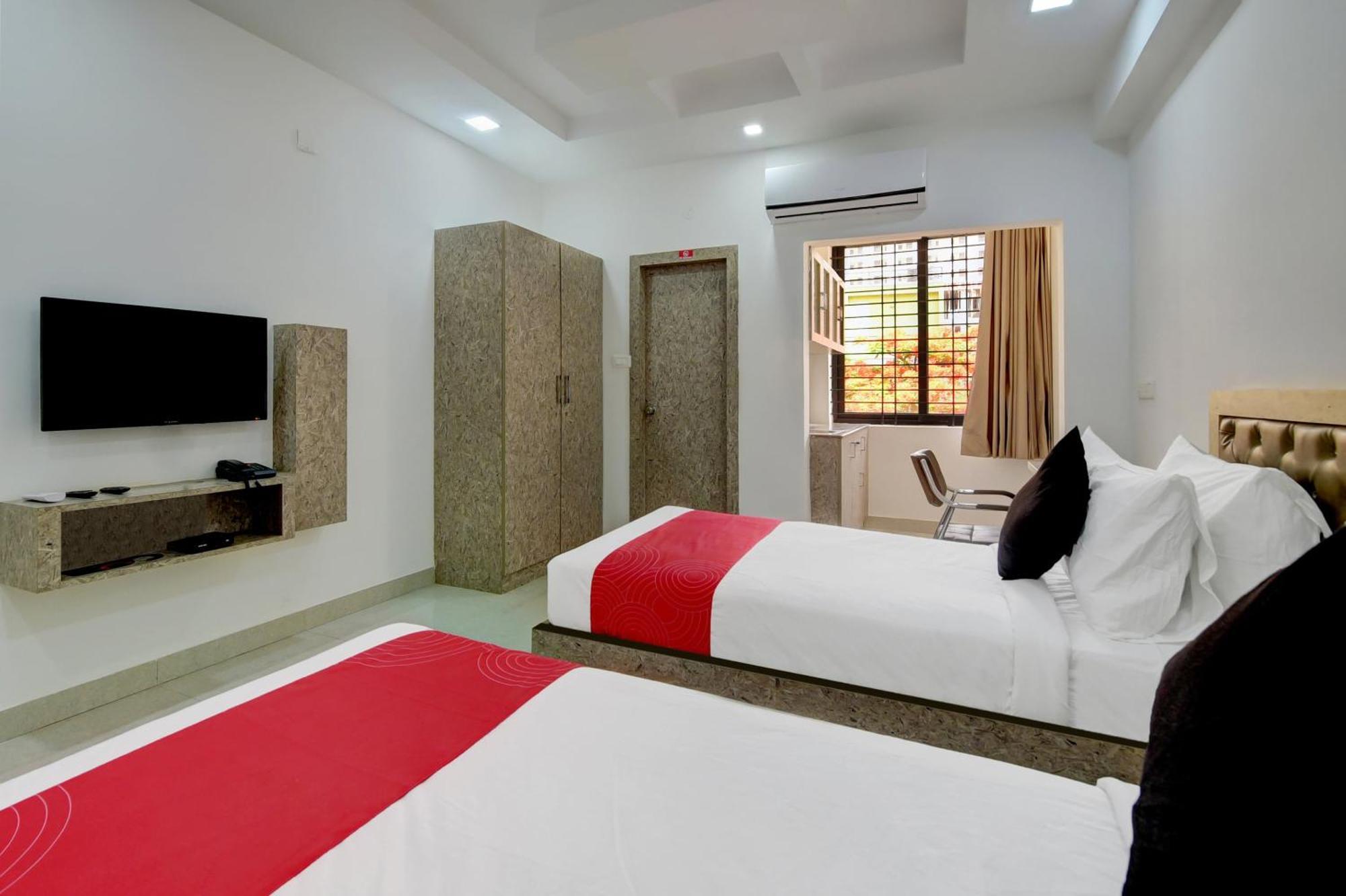 Hotel Super Grand Collection O Near Sarjapur Road Near 7D Voyage Bangalore Exterior foto