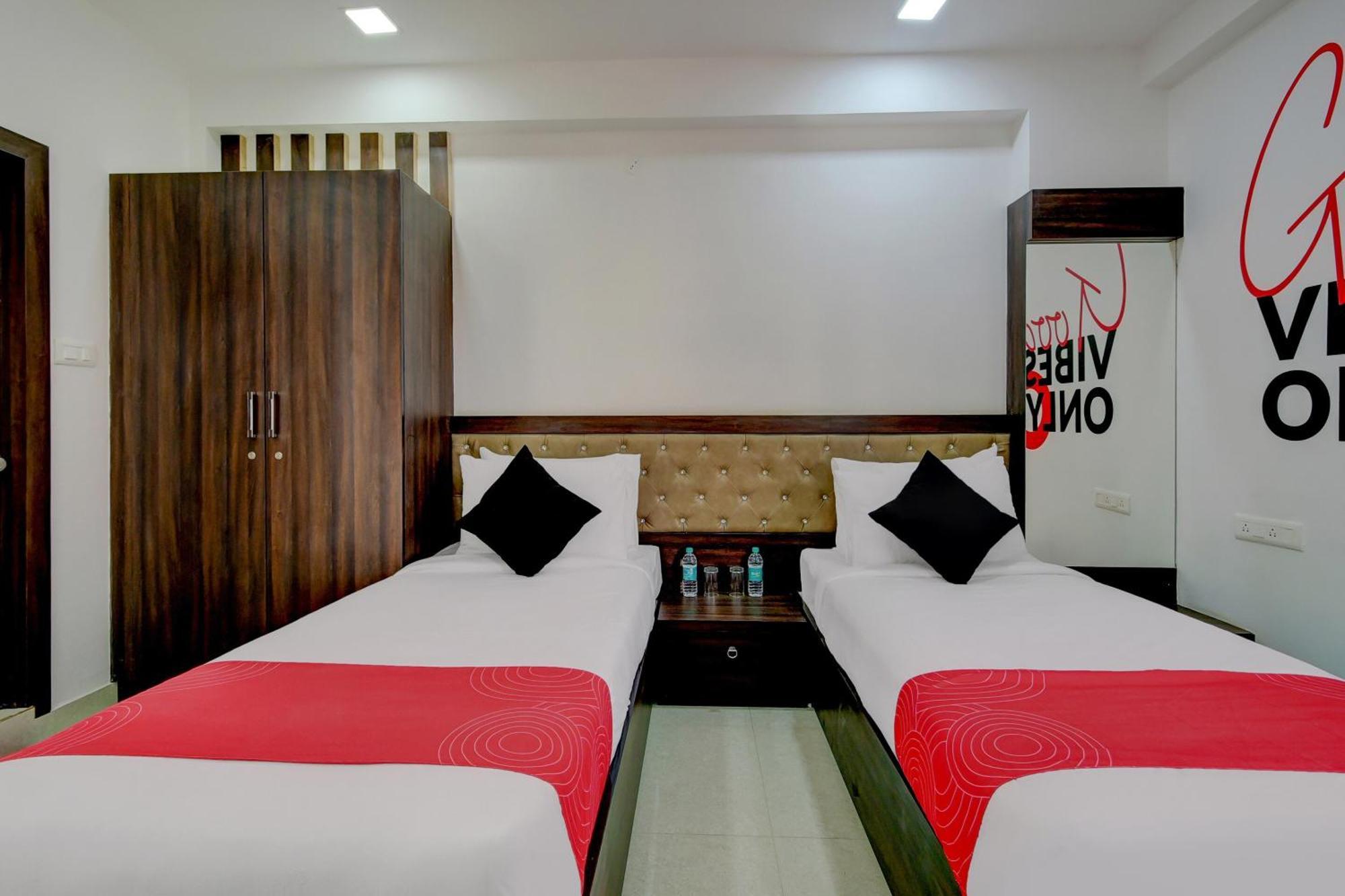 Hotel Super Grand Collection O Near Sarjapur Road Near 7D Voyage Bangalore Exterior foto